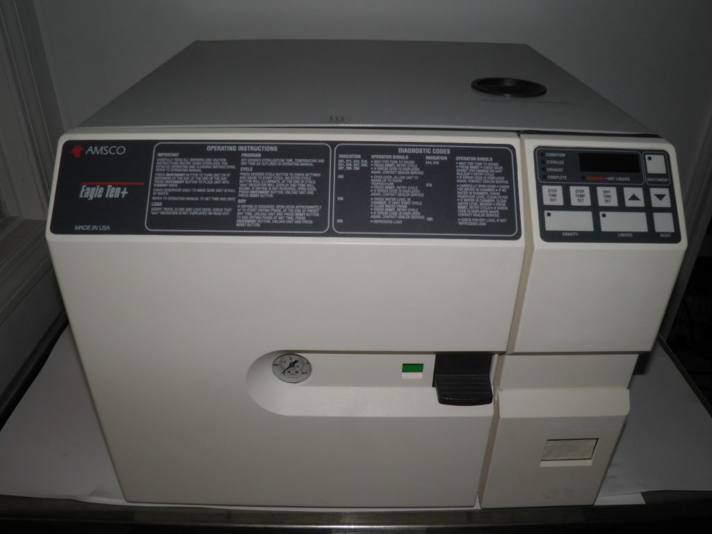 Amsco M9 Autoclave